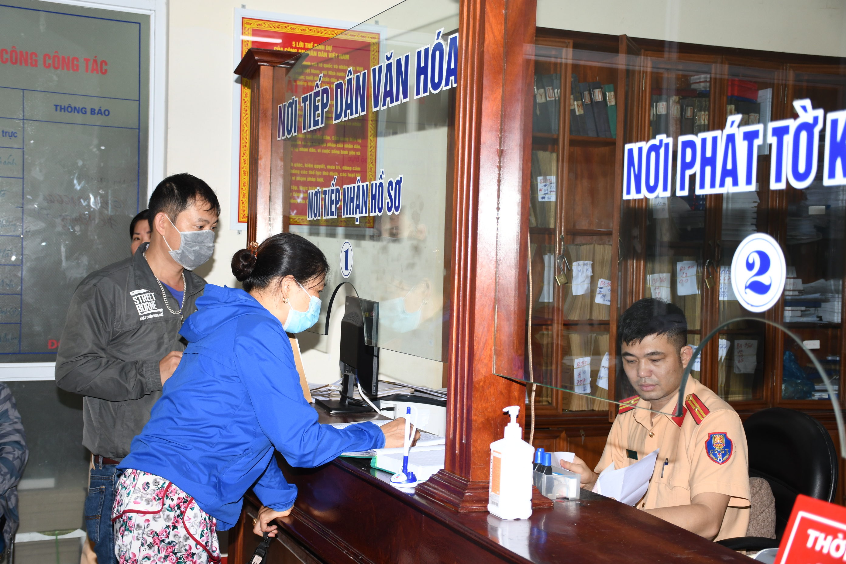 Phân công, phân cấp công tác đăng ký, cấp biển số xe ô tô, mô tô trong Công an thành phố